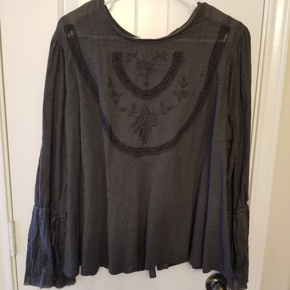 Magnolia Pearl boutique blouse